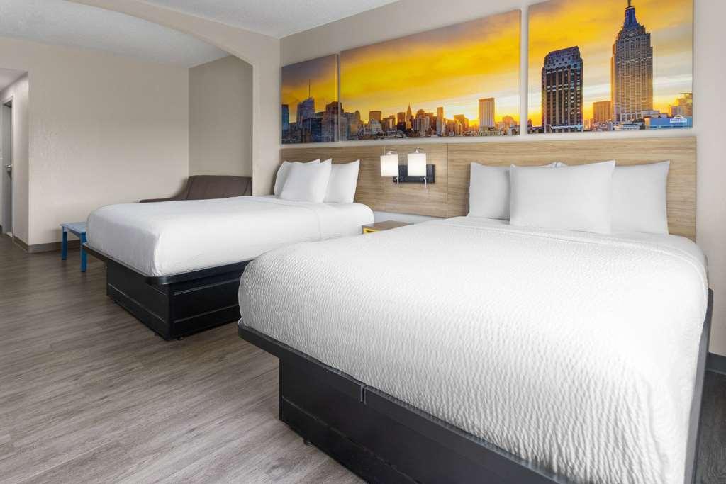 Days Inn & Suites By Wyndham Albany Room photo